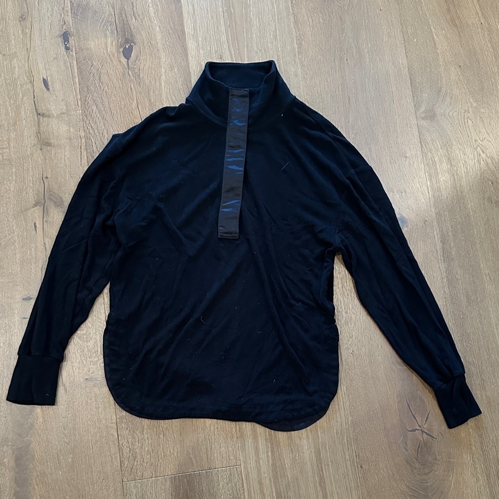 Varley Black Long Sleeve Top.
